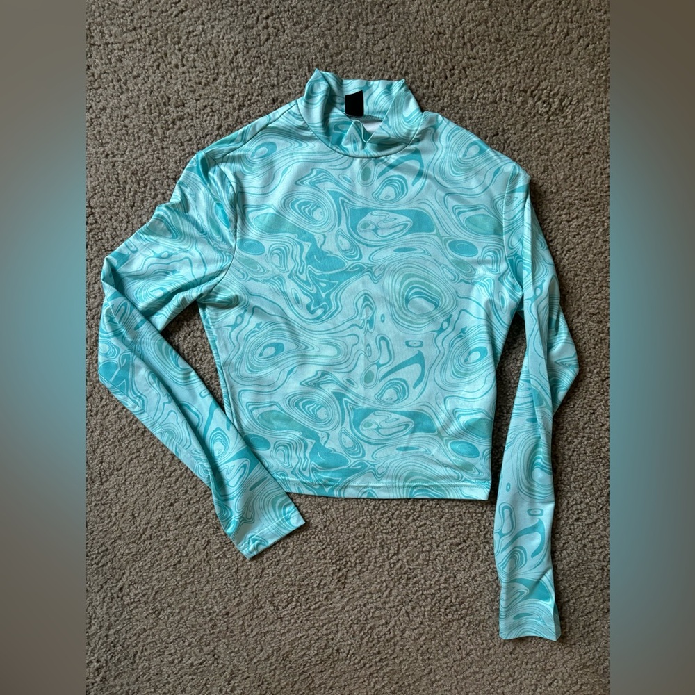 SHEIN Retro Long Sleeve Crop Top